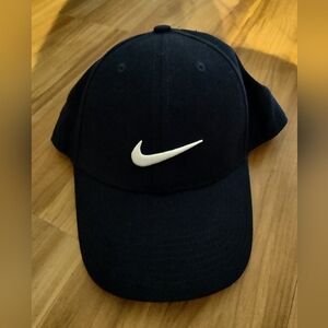 Early 2000s Nike Dark Navy Cap with White Logo